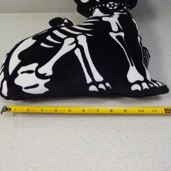 Killstar skeleton cat cushion - Picture 3 of 5